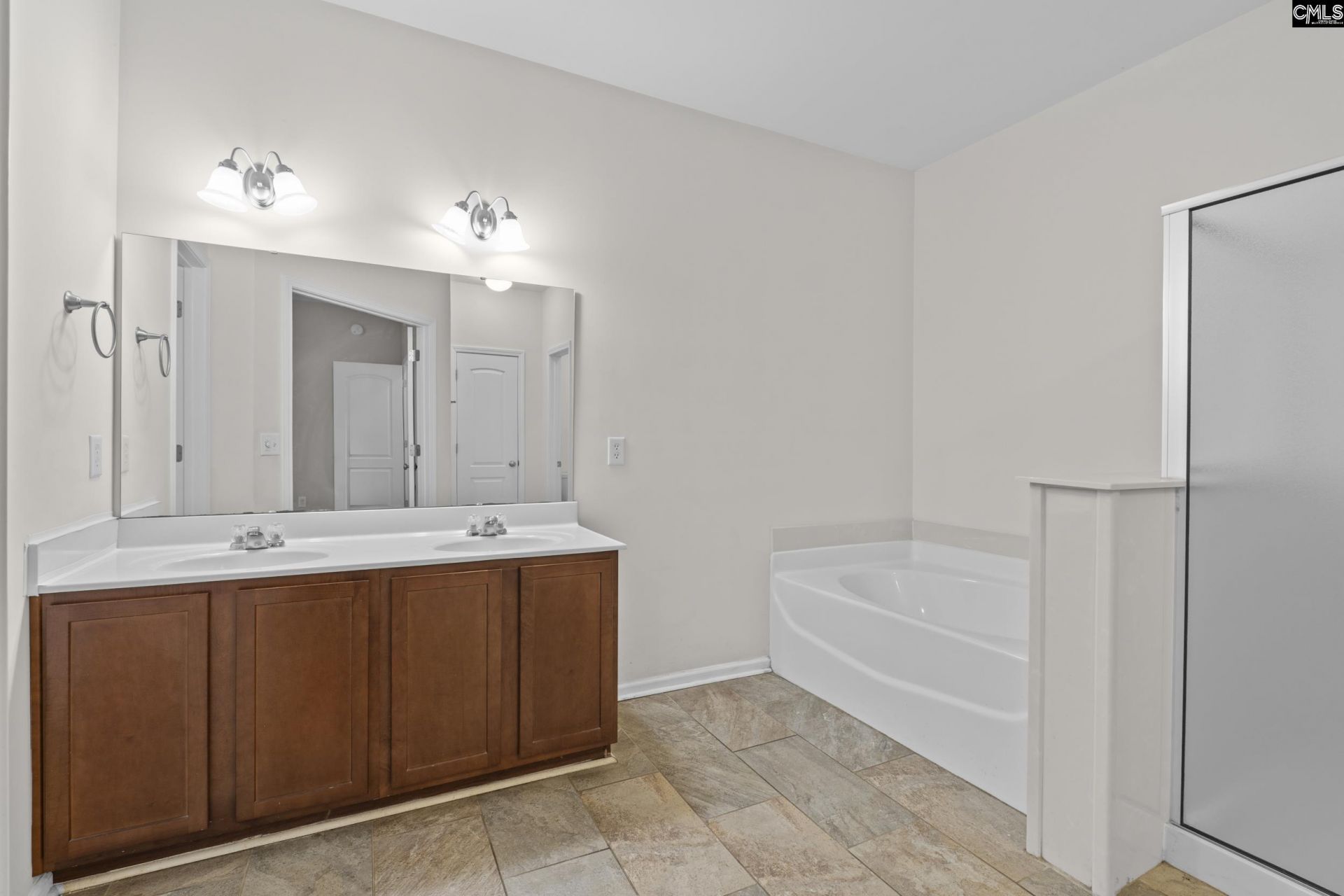 42 Glen Ord Court Photo 16