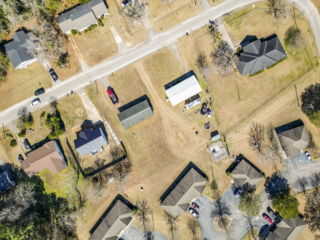 128 Franklin Street Photo 20