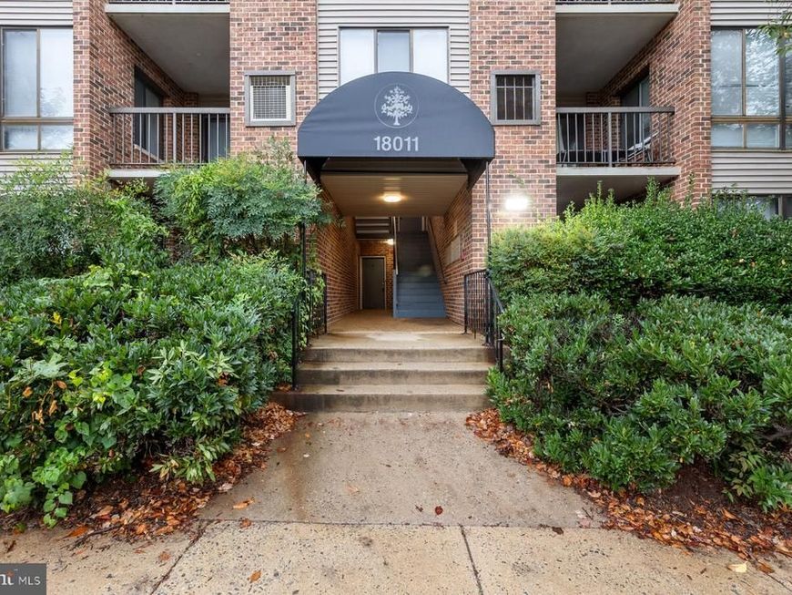 18011 Chalet Drive, Unit 102, Germantown, MD 20874 Main Photo