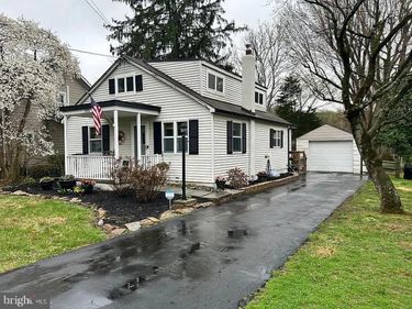 995 SWAYZE AVENUE, WASHINGTON CROSSING, PA 18977