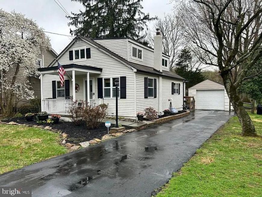 995 Swayze Avenue, Washington Crossing, PA 18977 Main Photo