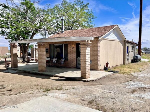 38960 12th Street E, Palmdale, CA 93550