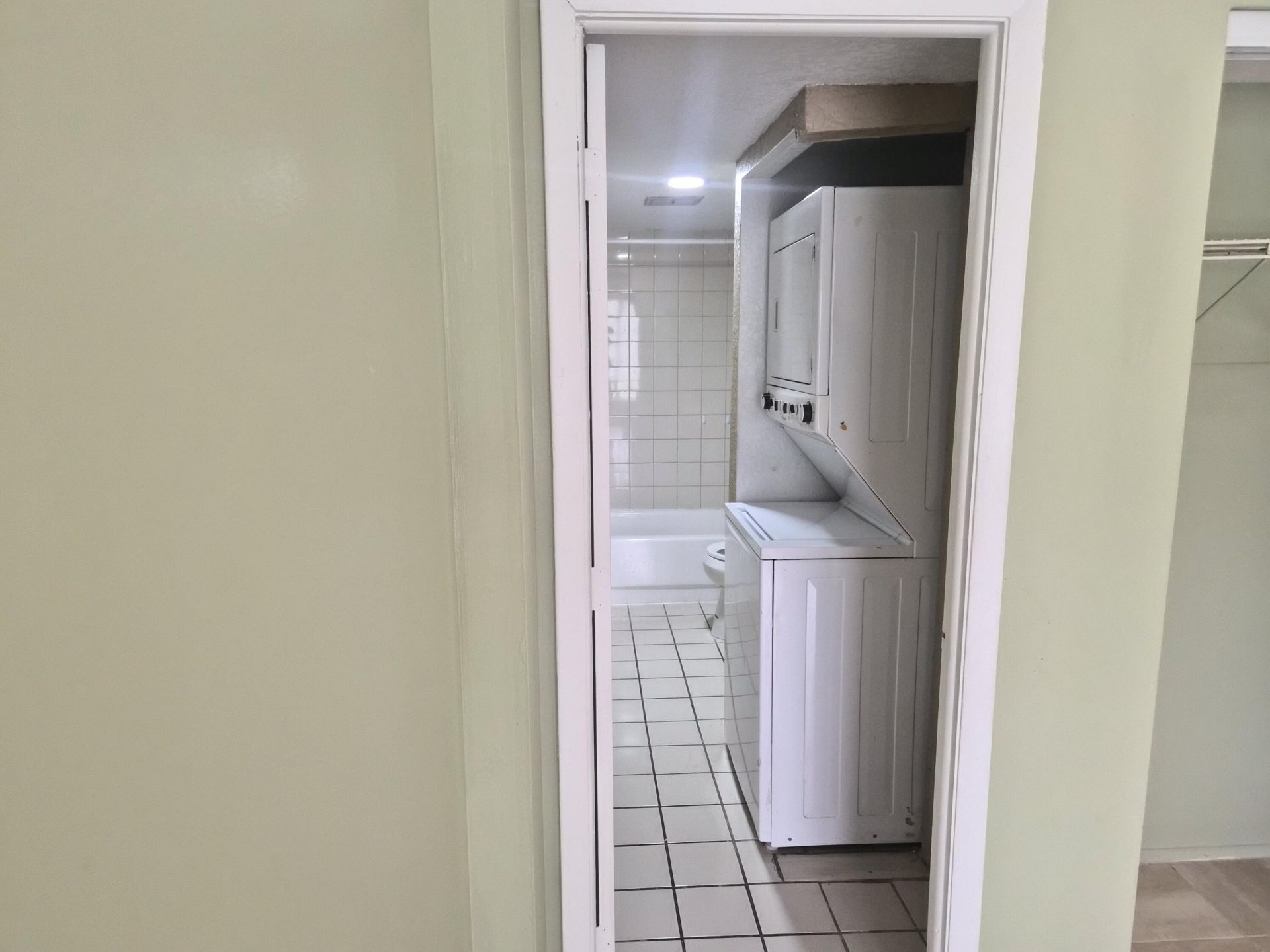 4166 Inverrary Drive, Unit 403, Lauderhill, FL 33319 Photo