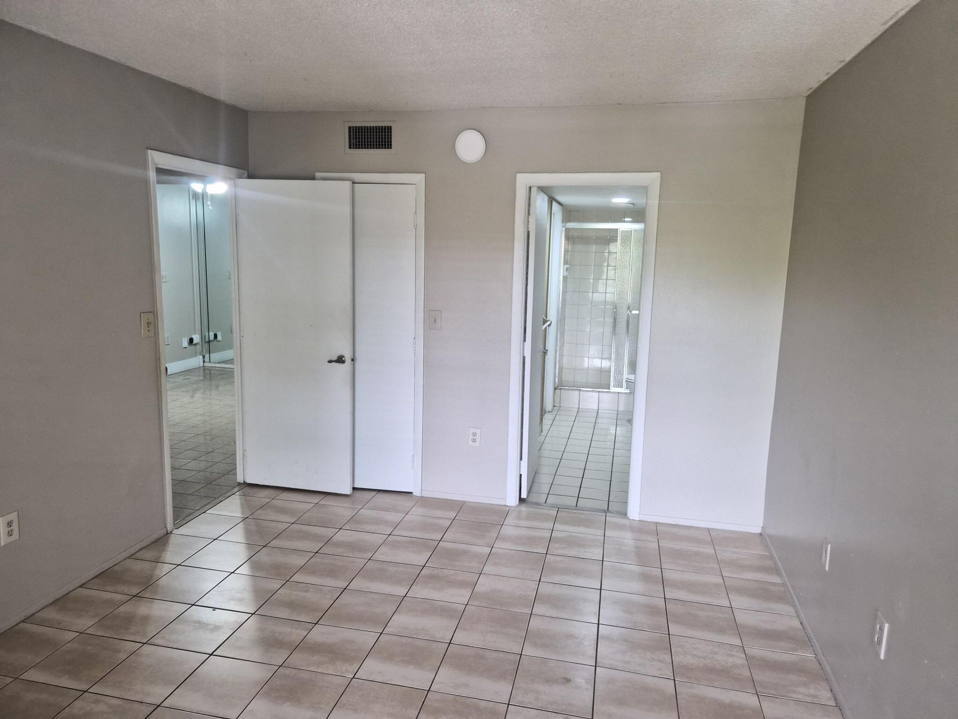4166 Inverrary Drive, Unit 403, Lauderhill, FL 33319 Photo
