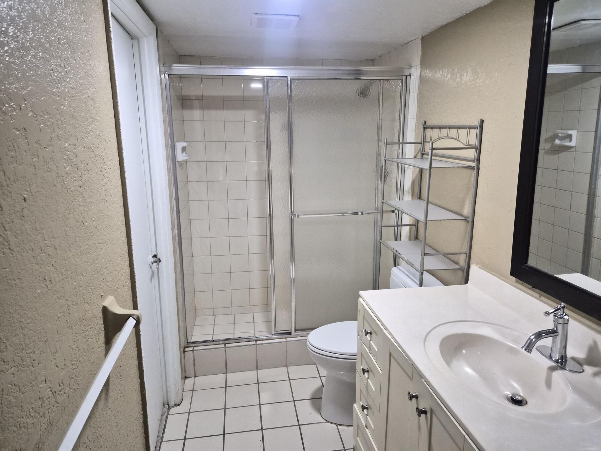 4166 Inverrary Drive, Unit 403, Lauderhill, FL 33319 Photo