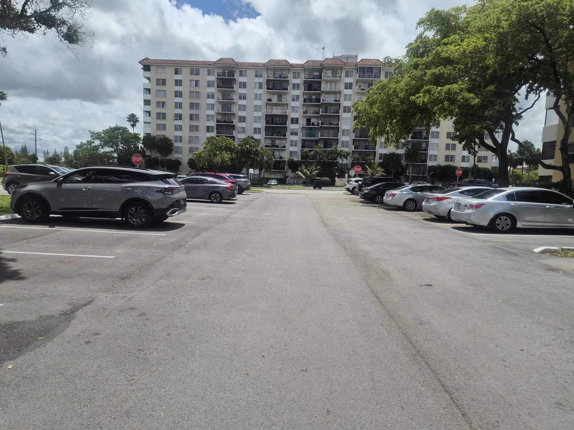 4166 Inverrary Drive, Unit 403, Lauderhill, FL 33319 Photo