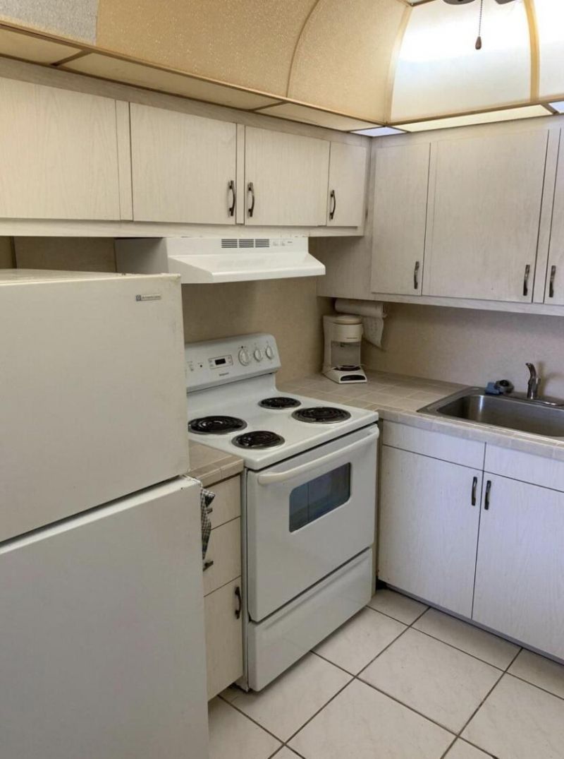 74 Sheffield D, West Palm Beach, FL 33417 Photo