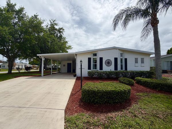 3717 Fetterbush Court, Port St. Lucie, FL 34952