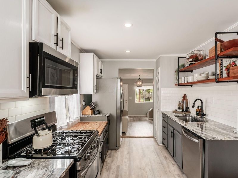 603 E Lincoln Avenue, Columbus, OH 43214 Photo 5