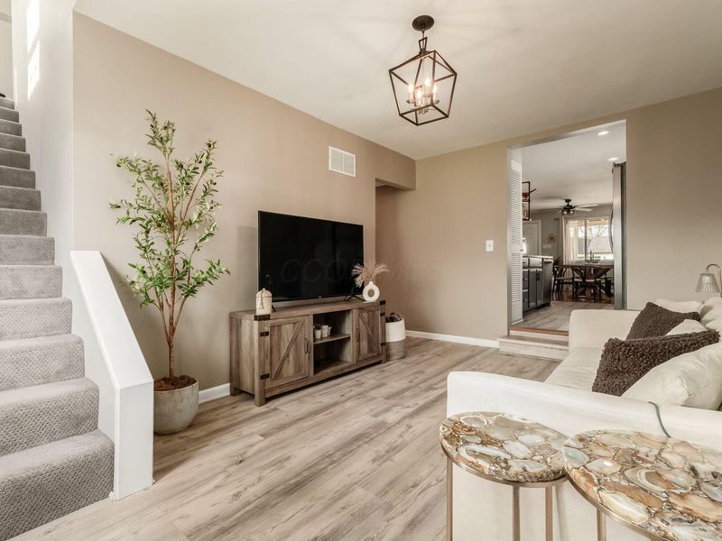 603 E Lincoln Avenue, Columbus, OH 43214 Photo 9