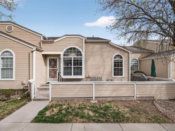5721 W Asbury Place, Lakewood, CO 80227