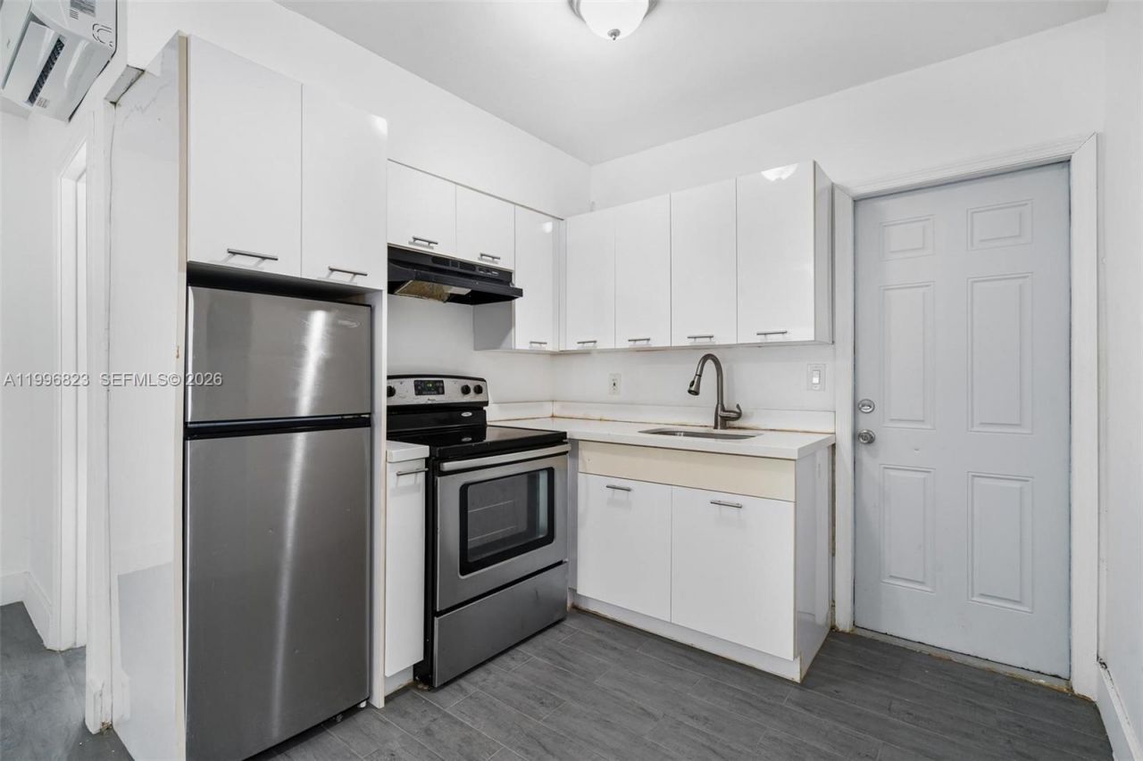 730 NE 128th St , Unit 9, North Miami, FL 33161 Photo