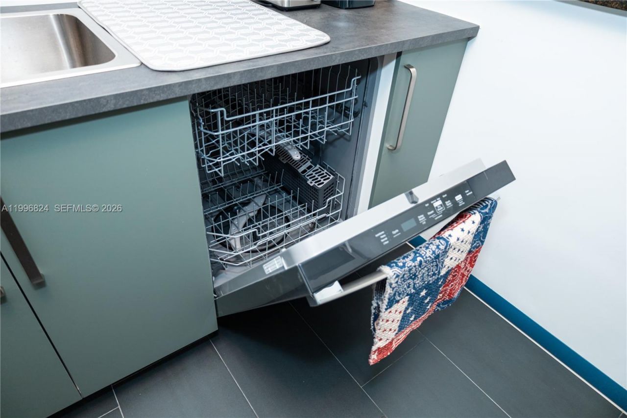 224 Meridian Ave , Unit 6, Miami Beach, FL 33139 Photo