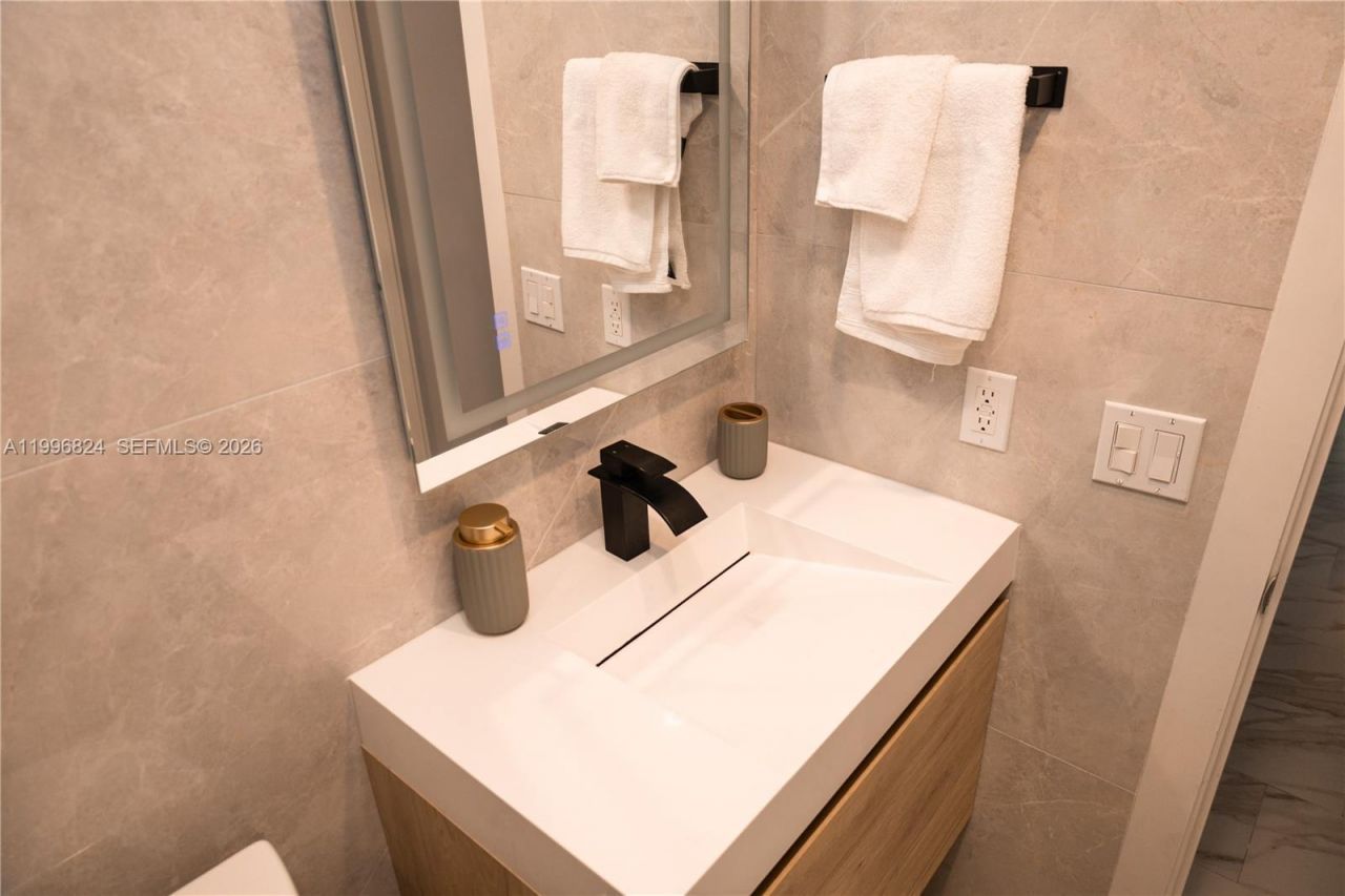 224 Meridian Ave , Unit 6, Miami Beach, FL 33139 Photo