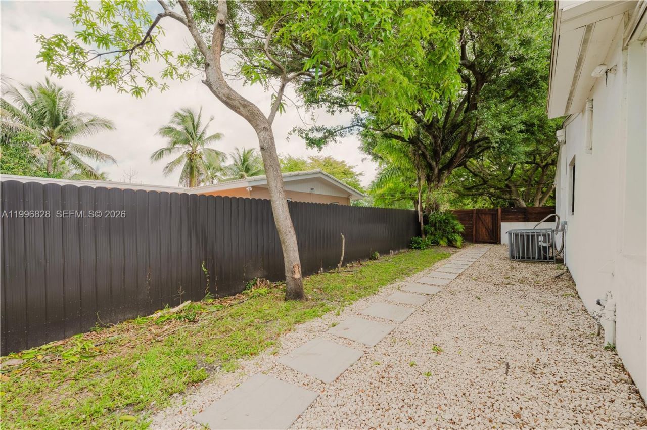 13236 NE 4th Ave, North Miami, FL 33161 Photo