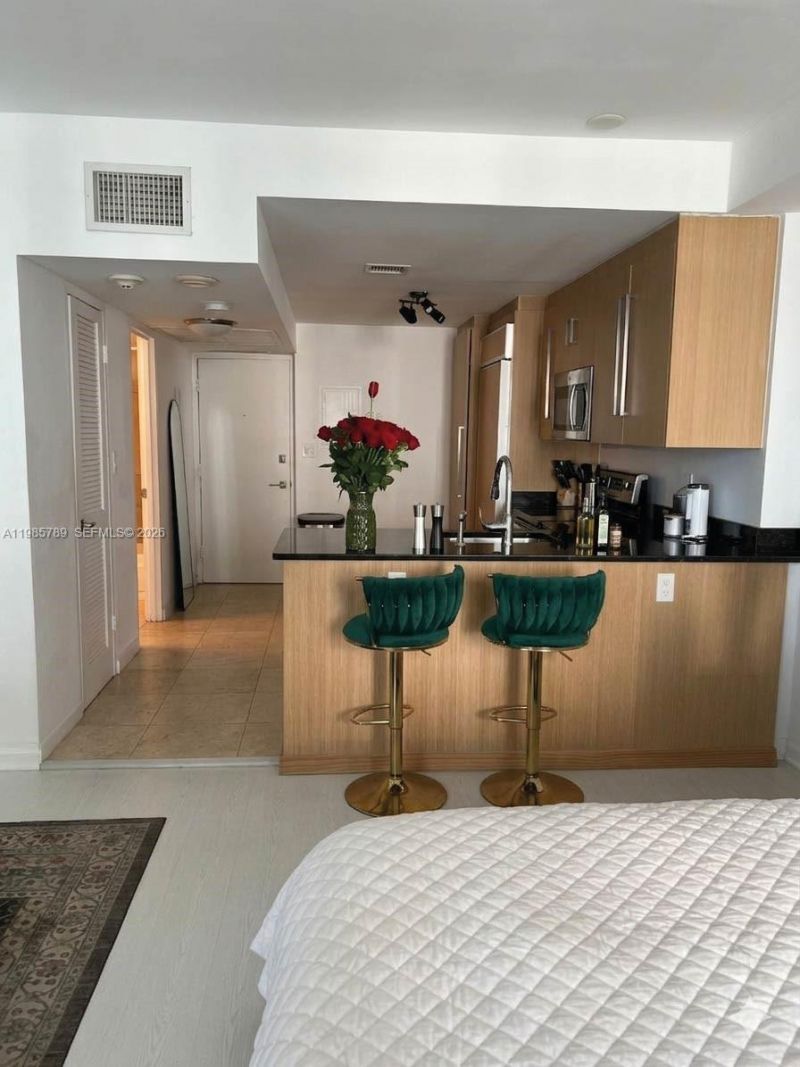 10275 Collins Ave, Unit 1104, Bal Harbour, FL 33154 Photo