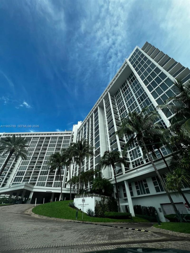 10275 Collins Ave, Unit 1104, Bal Harbour, FL 33154 Photo