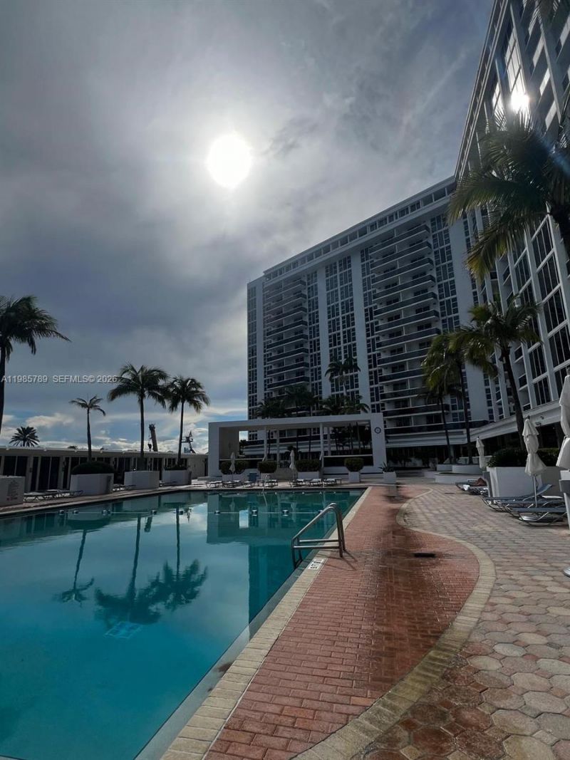 10275 Collins Ave, Unit 1104, Bal Harbour, FL 33154 Photo