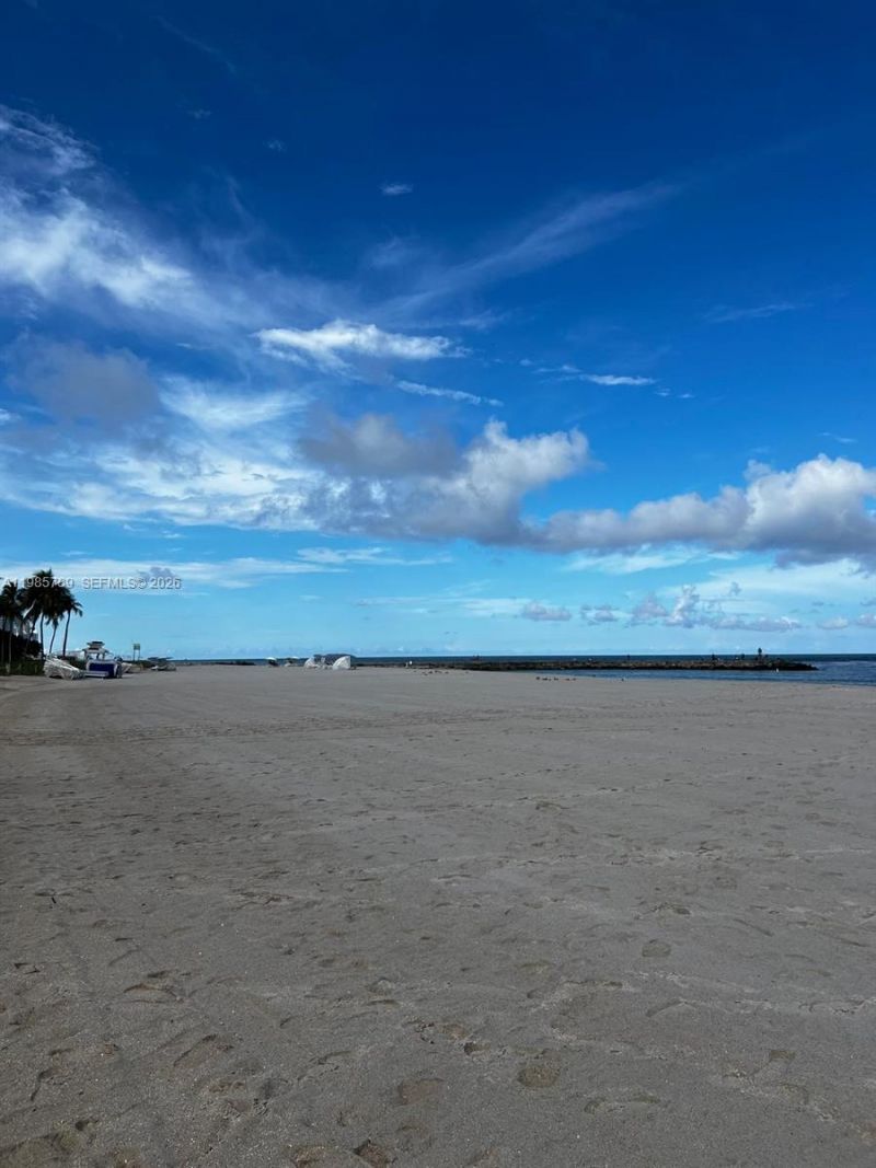 10275 Collins Ave, Unit 1104, Bal Harbour, FL 33154 Photo