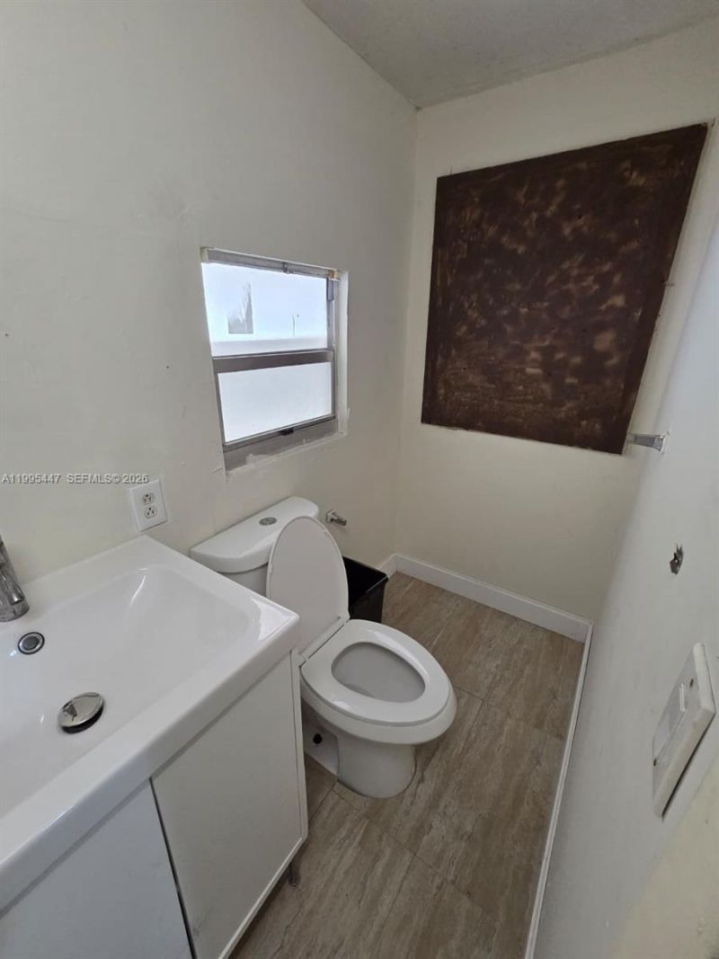 1420 SW 129 Ct, Unit 1, Miami, FL 33184 Photo