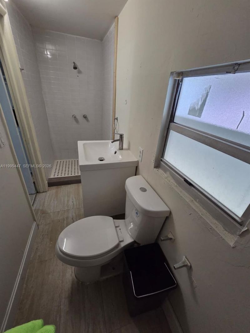 1420 SW 129 Ct, Unit 1, Miami, FL 33184 Photo