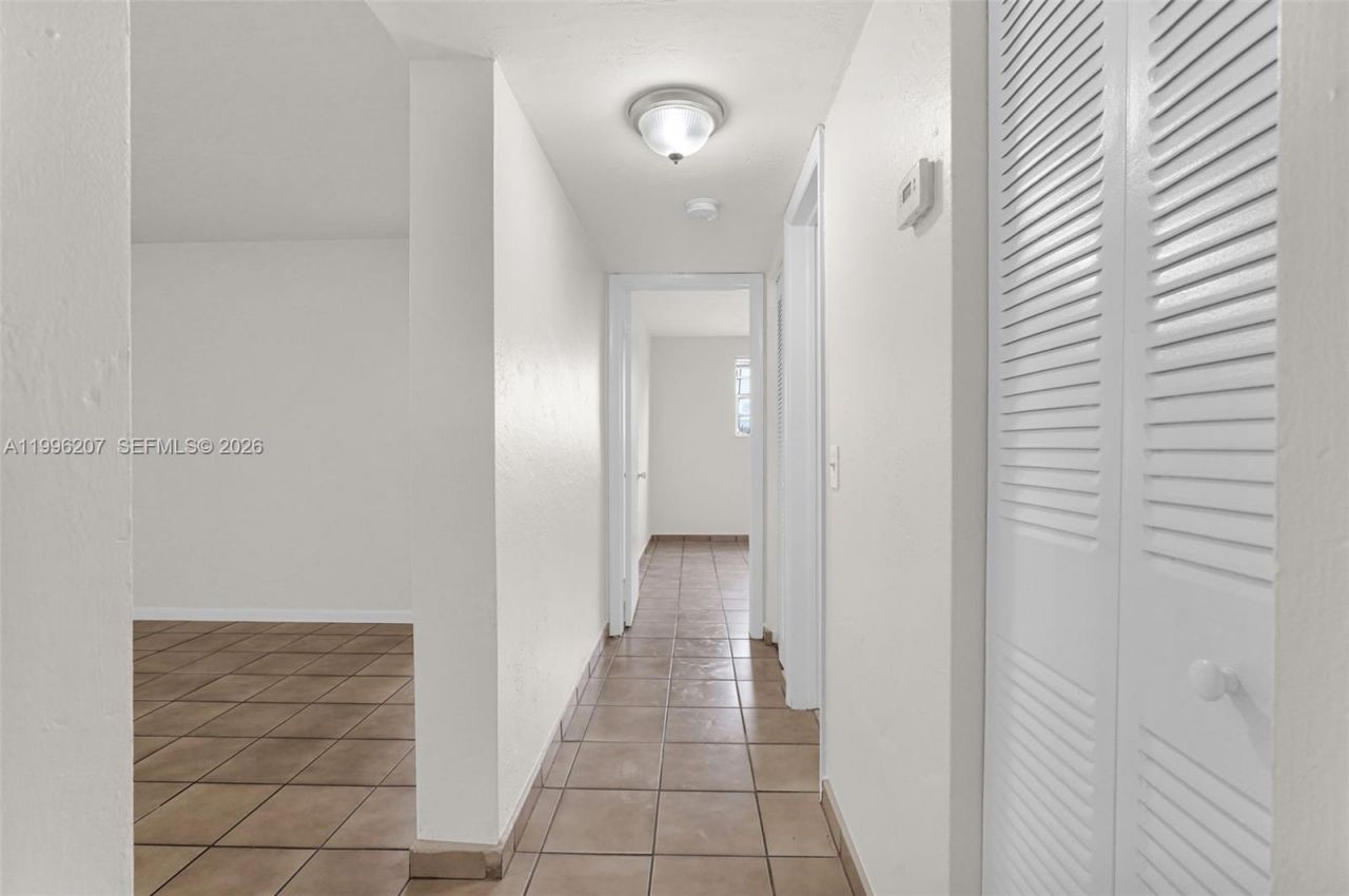 4655 Palm Ave , Unit 205, Hialeah, FL 33012 Photo