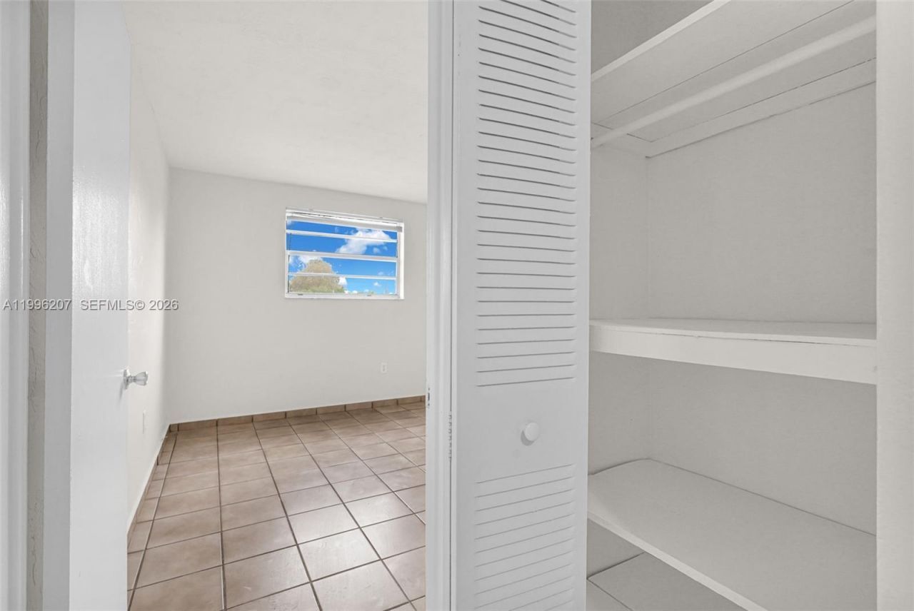4655 Palm Ave , Unit 205, Hialeah, FL 33012 Photo