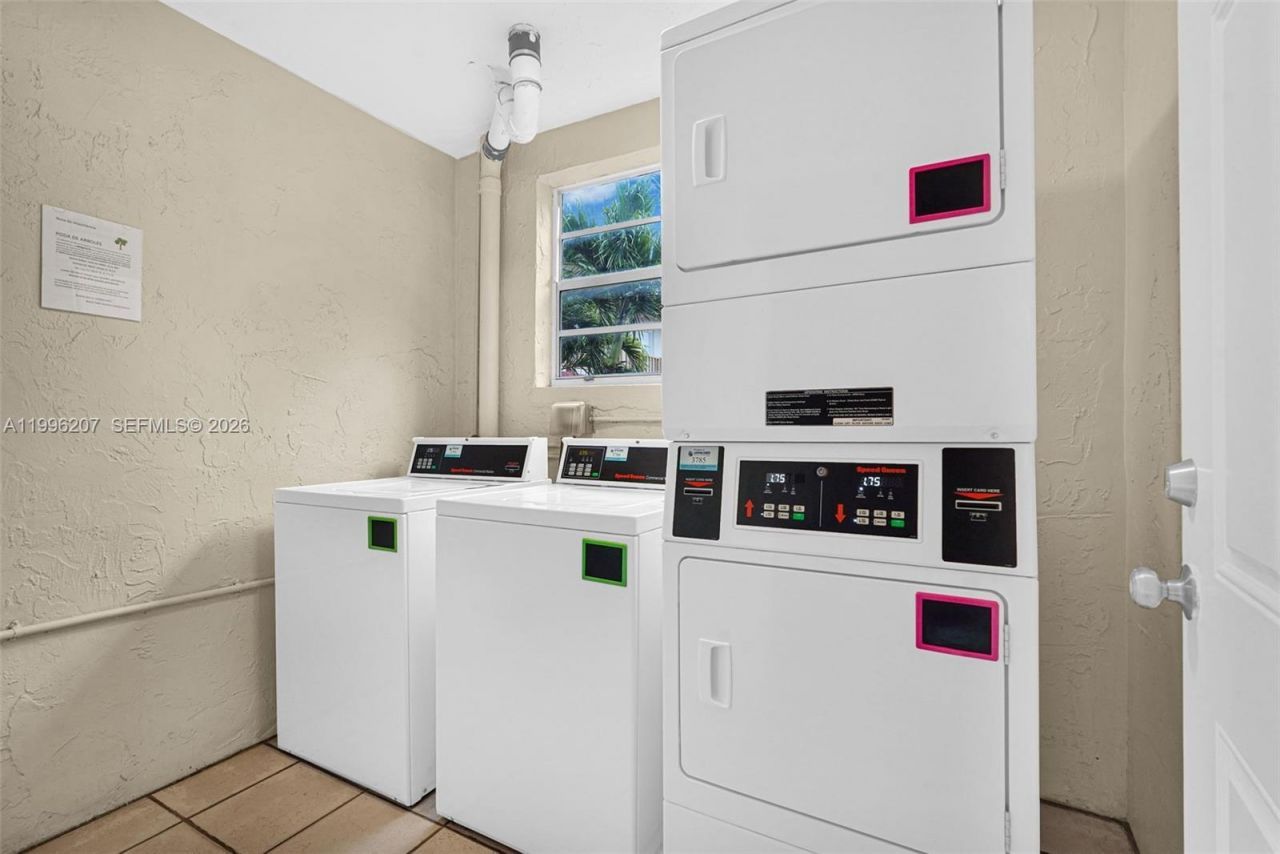 4655 Palm Ave , Unit 205, Hialeah, FL 33012 Photo