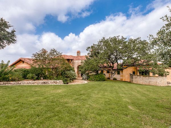 3011 Rustlers Trail, San Antonio, TX 78245