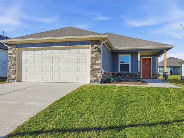 20216 W 194th Terrace, Spring Hill, KS 66083