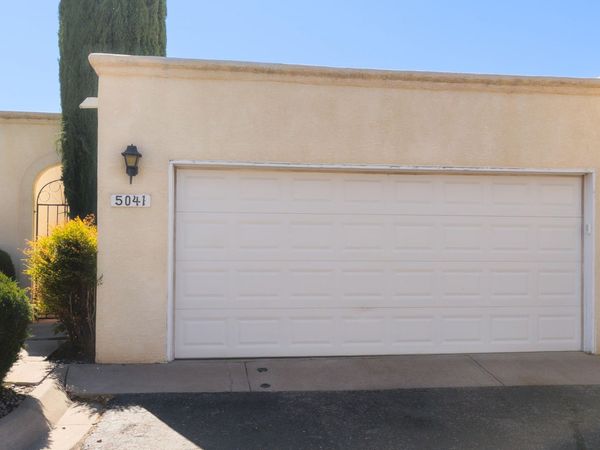 5041 La Fiesta Drive NE, Albuquerque, NM 87109