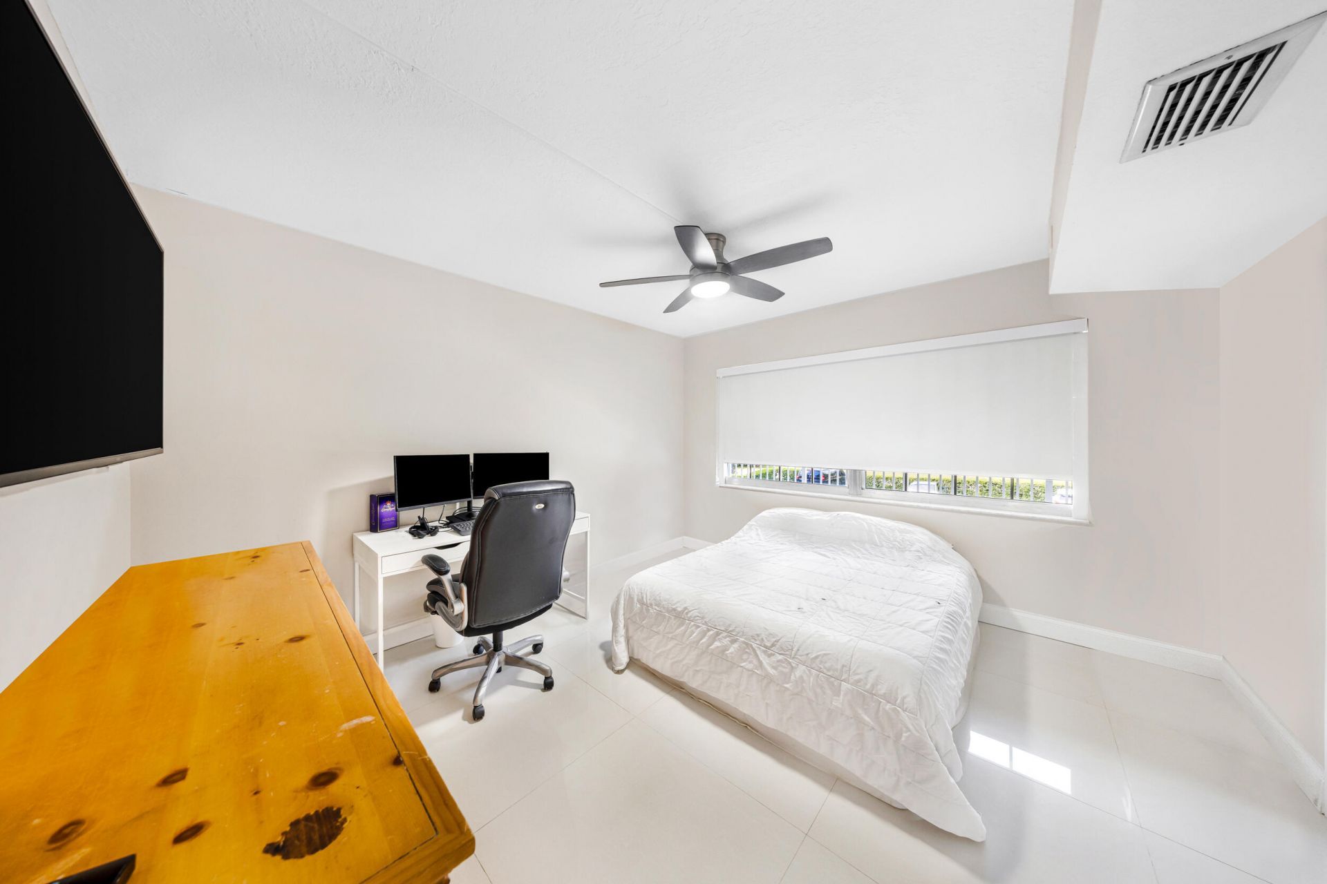 4261 W Palm Aire Drive, Unit 204, Pompano Beach, FL 33069 Photo
