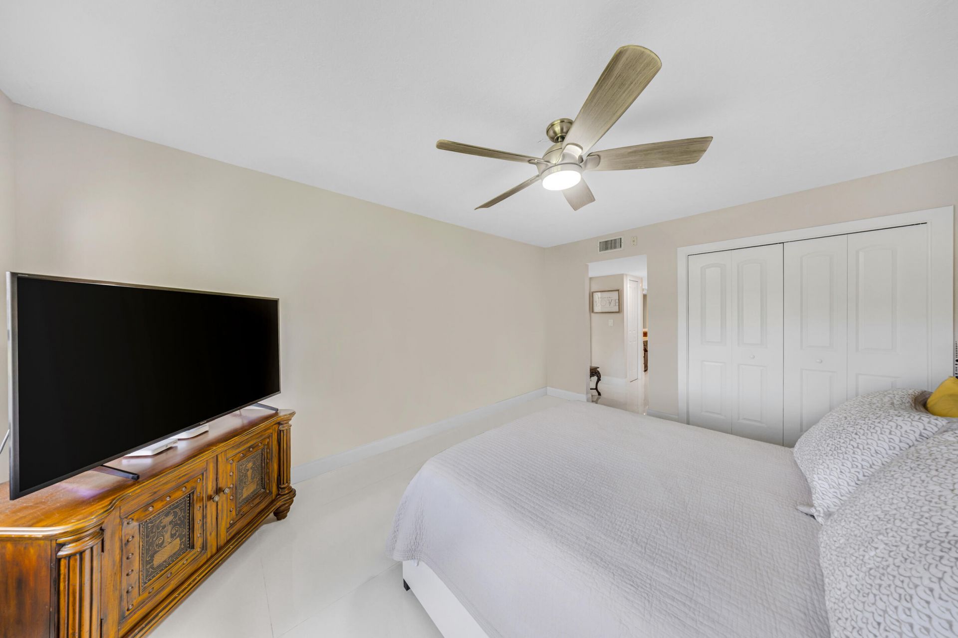4261 W Palm Aire Drive, Unit 204, Pompano Beach, FL 33069 Photo