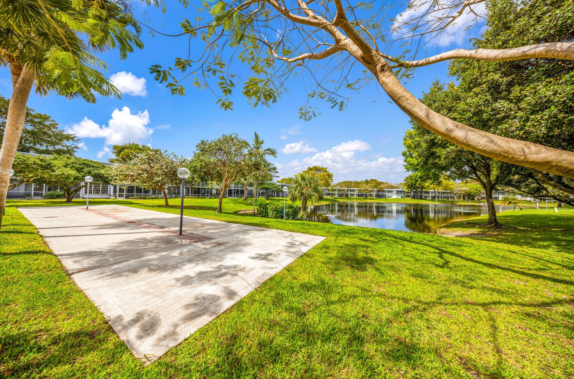 4261 W Palm Aire Drive, Unit 204, Pompano Beach, FL 33069 Photo