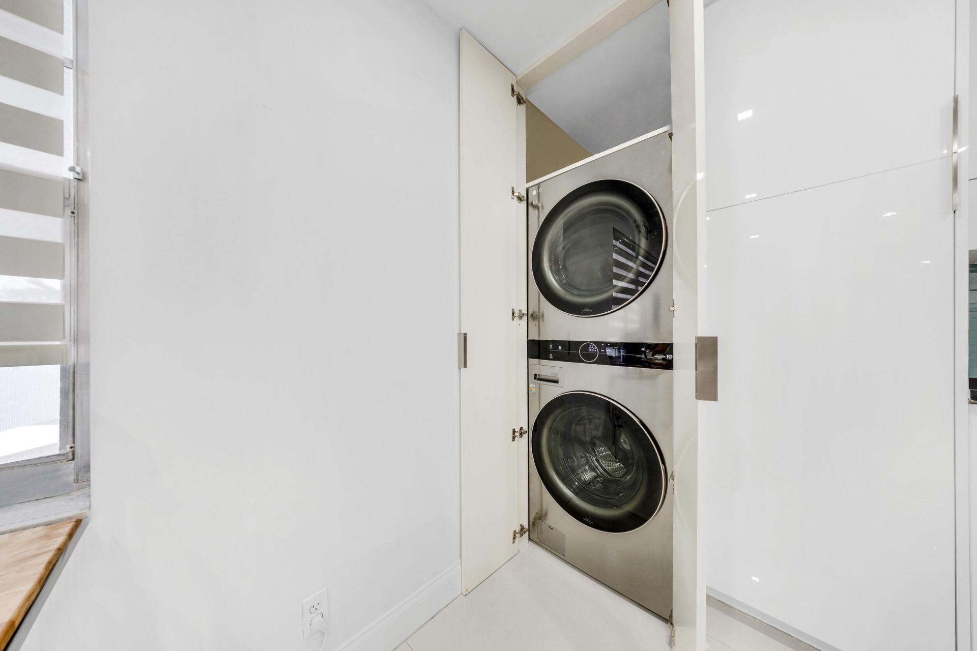 4261 W Palm Aire Drive, Unit 204, Pompano Beach, FL 33069 Photo
