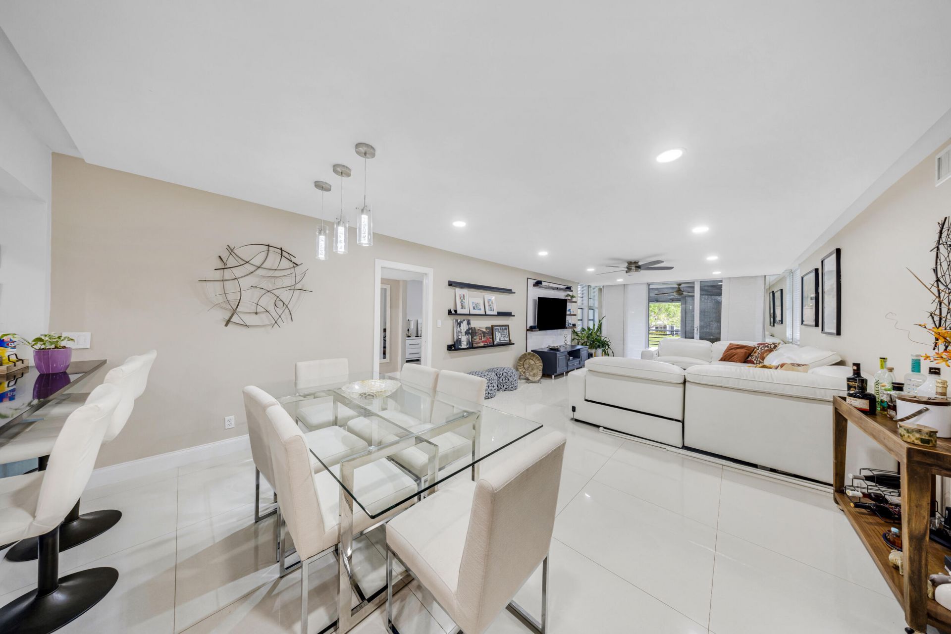 4261 W Palm Aire Drive, Unit 204, Pompano Beach, FL 33069 Photo