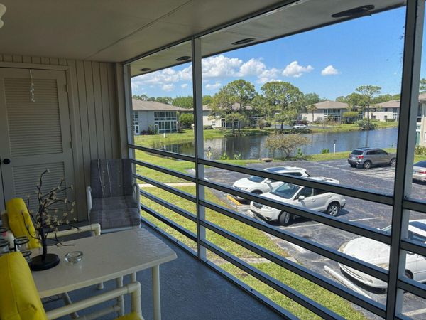7 Lake Vista Trail, Port St. Lucie, FL 34952