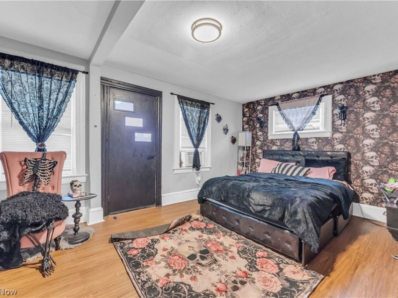 3047 W 105th Street, Cleveland, OH 44111 Photo 4