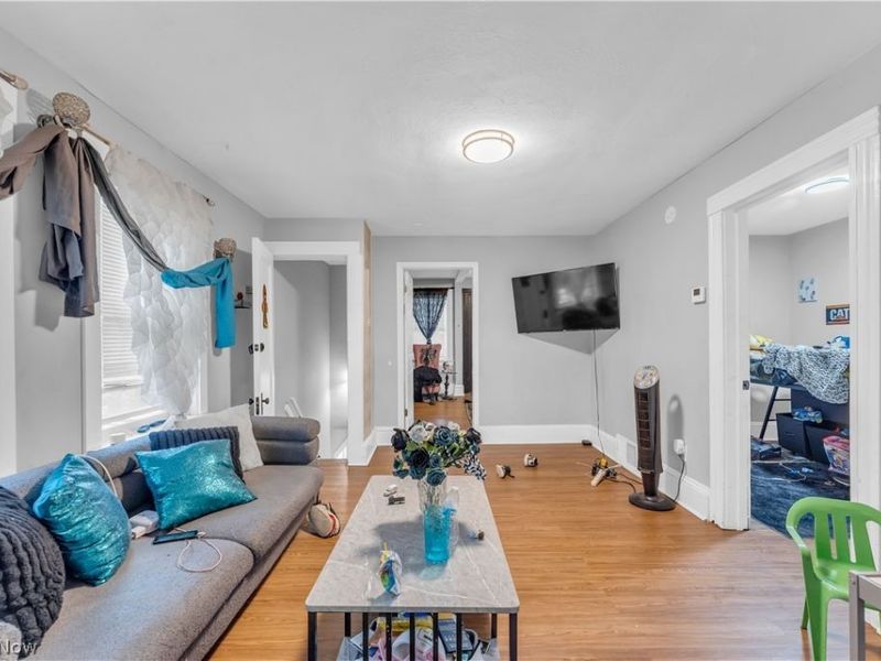 3047 W 105th Street, Cleveland, OH 44111 Photo 6