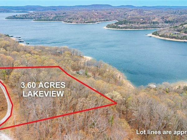 Avian Road, Eureka Springs, AR 72632