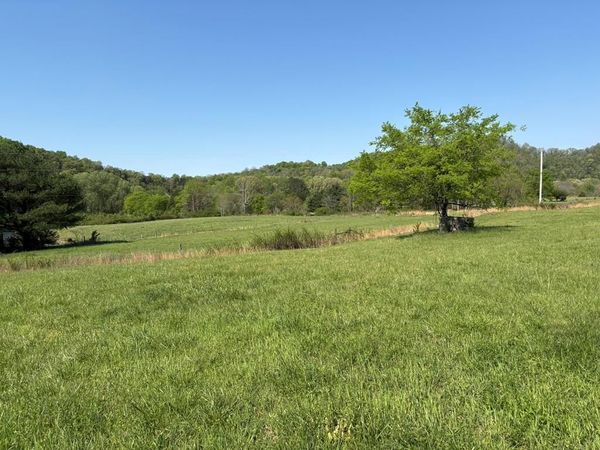 2334 Whites Bend Ln, Gainesboro, TN 38562