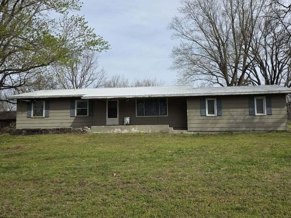 4094 Farm Road 2155, Exeter, MO 65647