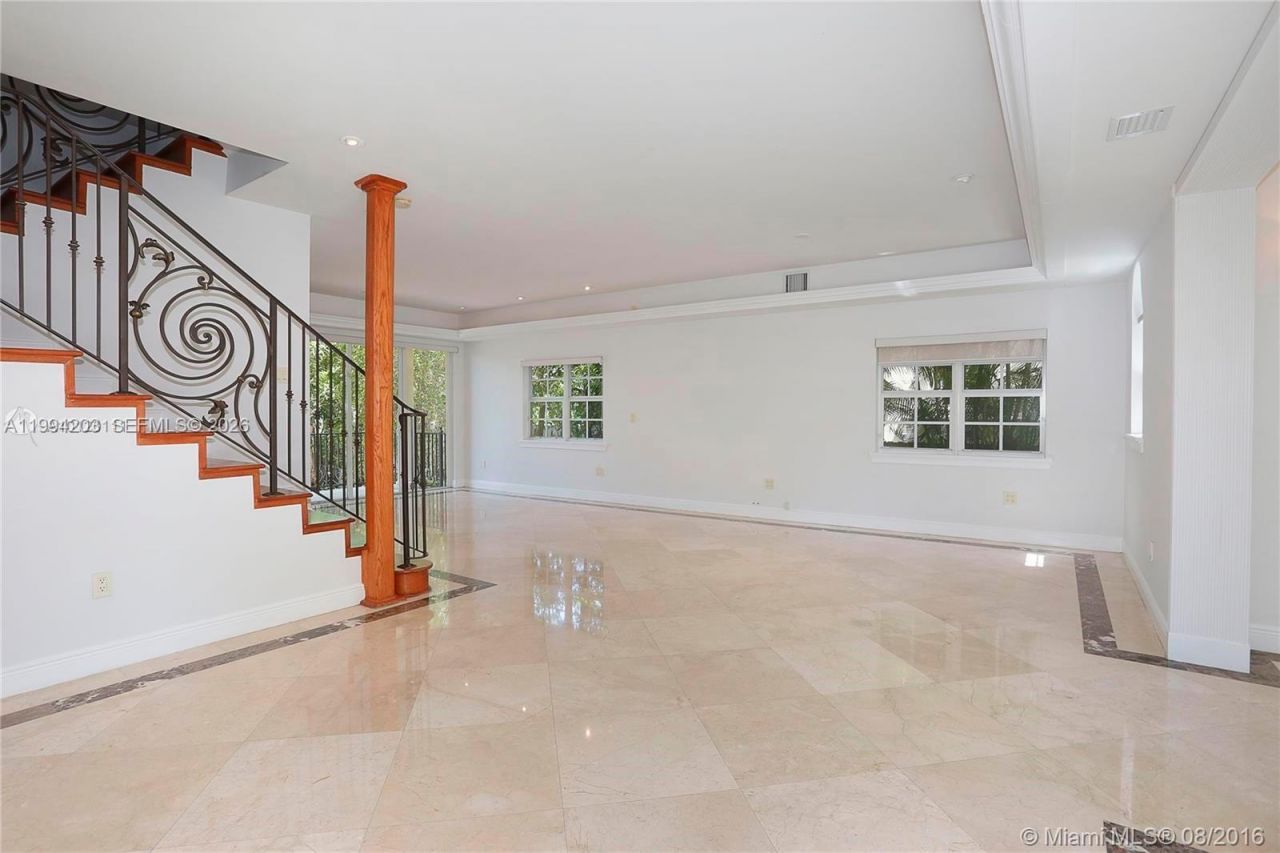 592 Fernwood Rd, Unit B, Key Biscayne, FL 33149 Photo