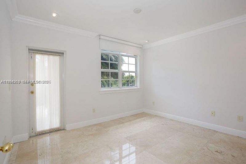 592 Fernwood Rd, Unit B, Key Biscayne, FL 33149 Photo