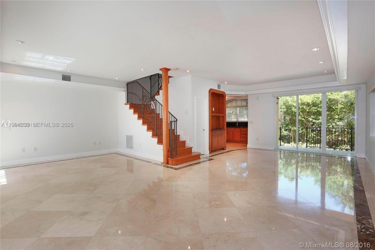 592 Fernwood Rd, Unit B, Key Biscayne, FL 33149 Photo