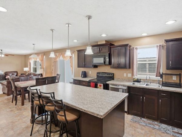 111 N 1ST AVE, Faith, SD 57626