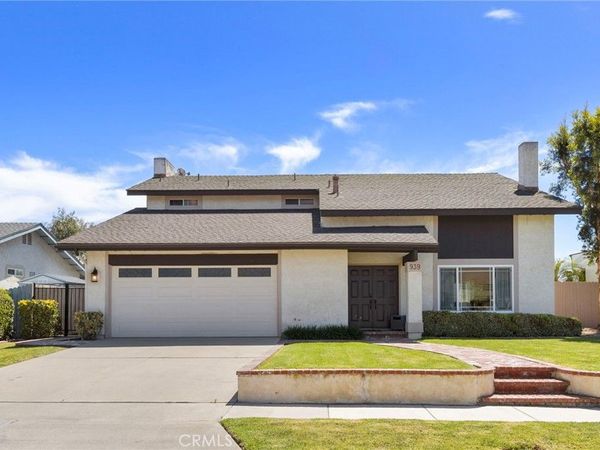 939 Nottingham, Corona, CA 92878