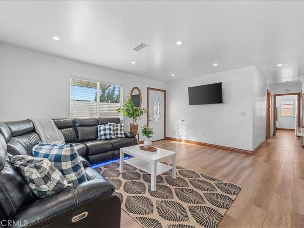 707 N Park Ave, Covina, CA 91723