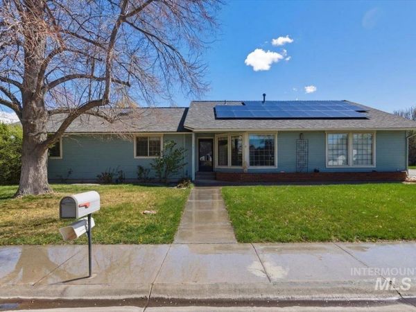 910 N 14th East, Mountain Home, ID 83647