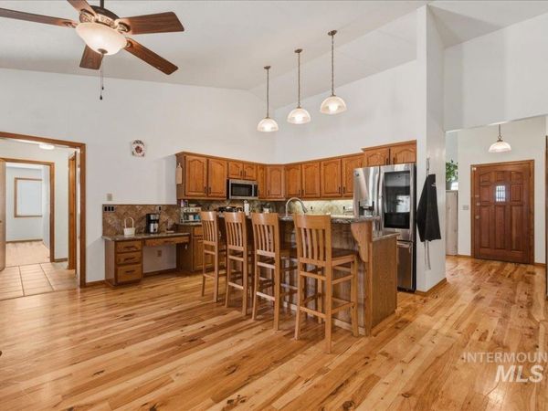 910 N 14th East, Mountain Home, ID 83647